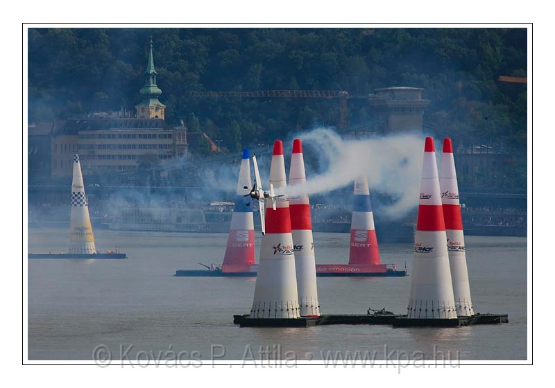 Red Bull Air Race Budapest 0013.jpg